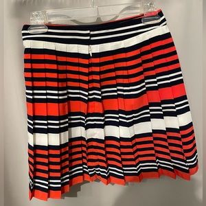 Striped pleated skirt.